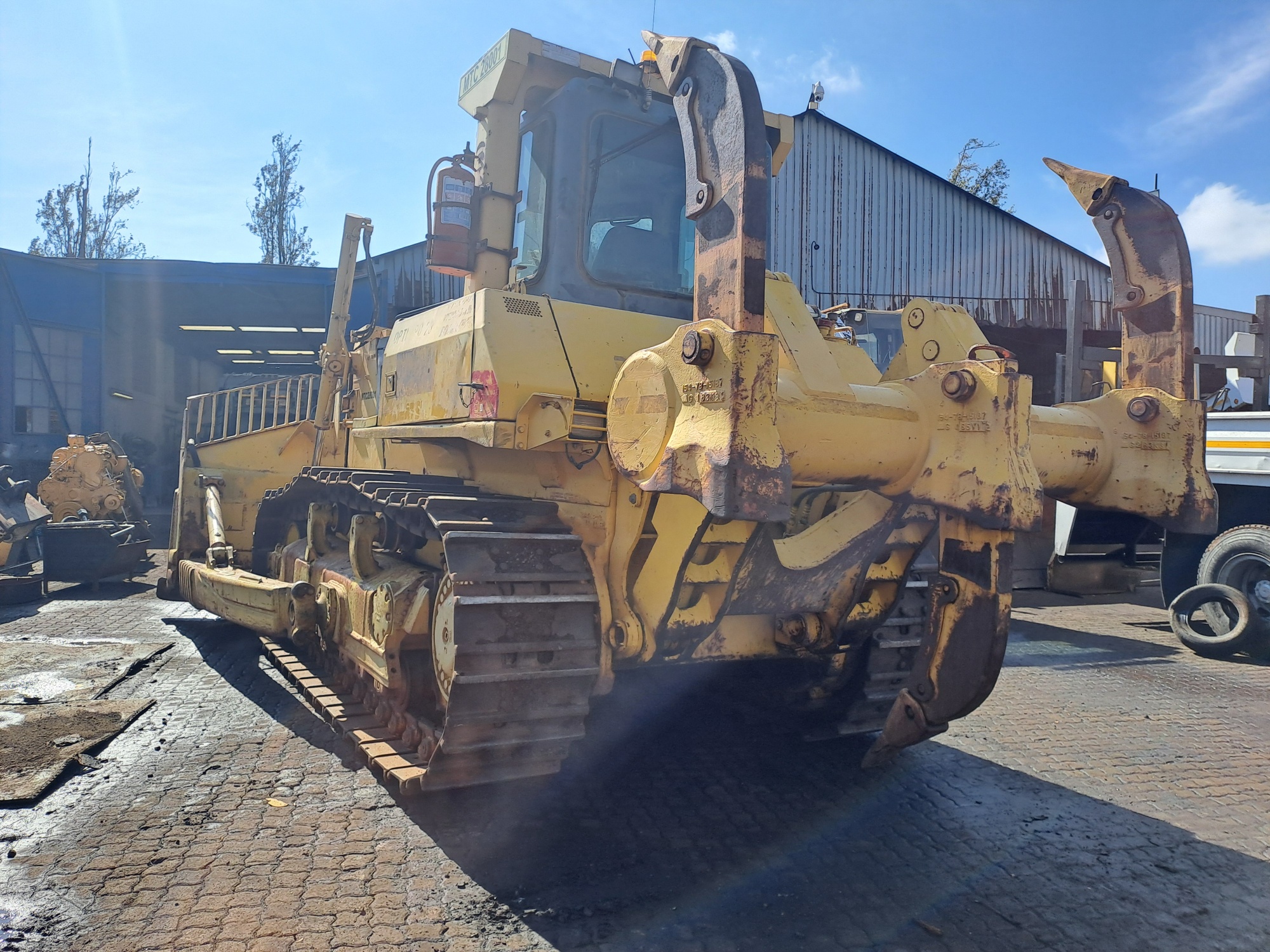 Komatsu D85 EX15 Dozer 6