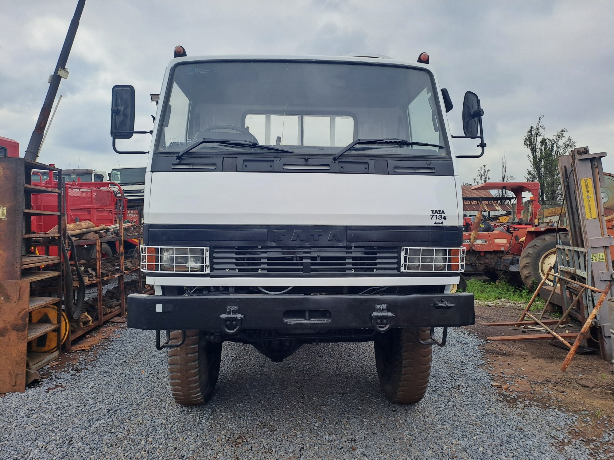 2013 Tata 715 2