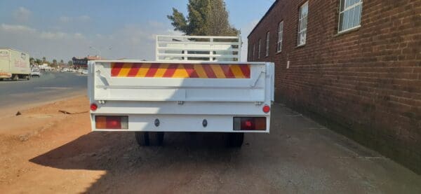 2022 Mitsubishi Fuso FE7-109 Dropside - Image 6