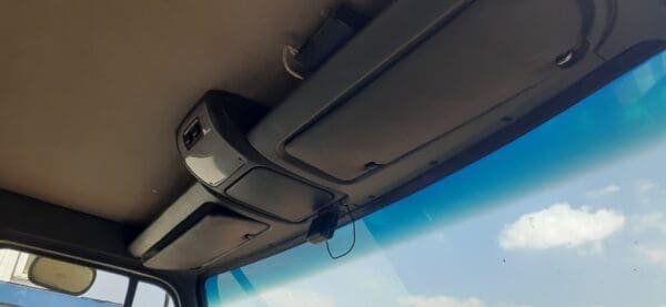 2002 UD 60 Dropside - Image 13