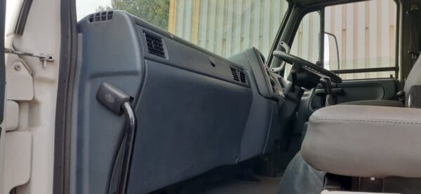 2012 UD 80  Dropside with FASSI F80A Crane - Image 9