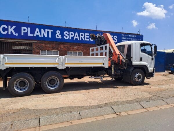 2014 Isuzu FTM 1200 Dropside 6x4 with Palfinger PK15500 crane with top seat - Image 7