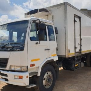 2012 Nissan UD95 Fridge 6x2
