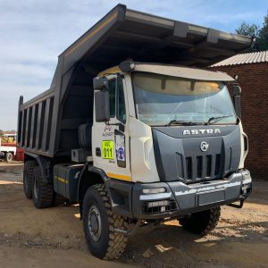 2013 Astra 6648 HD8 22m³ Offroad Tipper 6x6, 105065 kms.