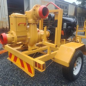 Water Pump 4 Cylinder Deutz engine mounted on 2 wheel trailer