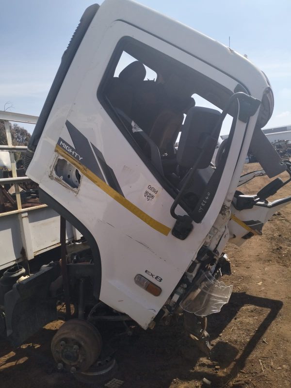 2020 Hyundai EX8 Dropside Spares