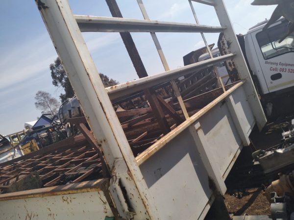 2020 Hyundai EX8 Dropside Stripping for Spares