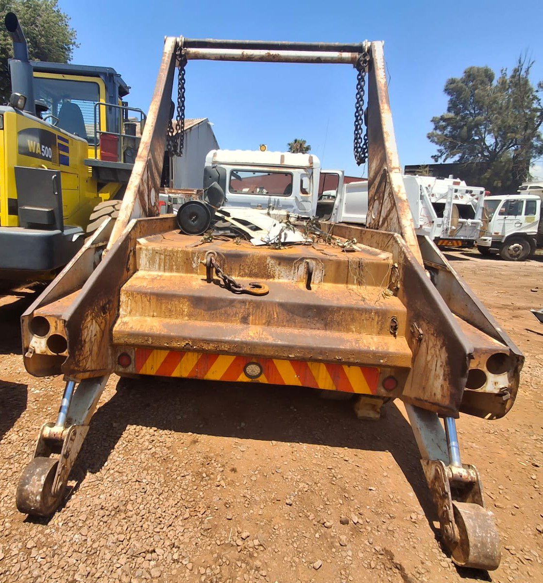 2011 Nissan UD 330 G300 stripping for spares