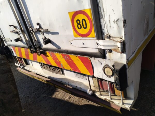 2013 ISUZU NPR 300 - parts