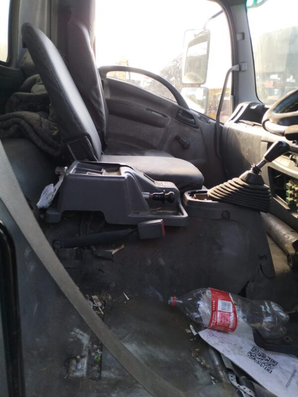 2012 ISUZU NPR 500 - parts