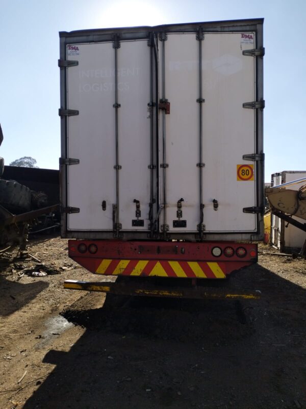 2015 ISUZU FTR 850 - parts