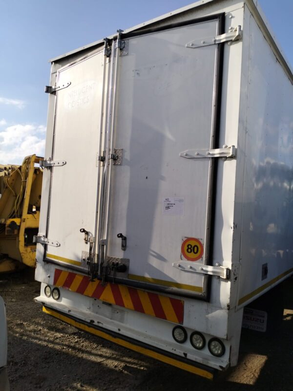 2012 ISUZU NPR 500 - parts