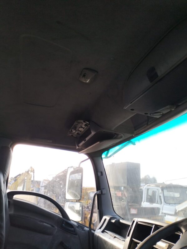 2012 ISUZU NPR 500 - Stripping for parts