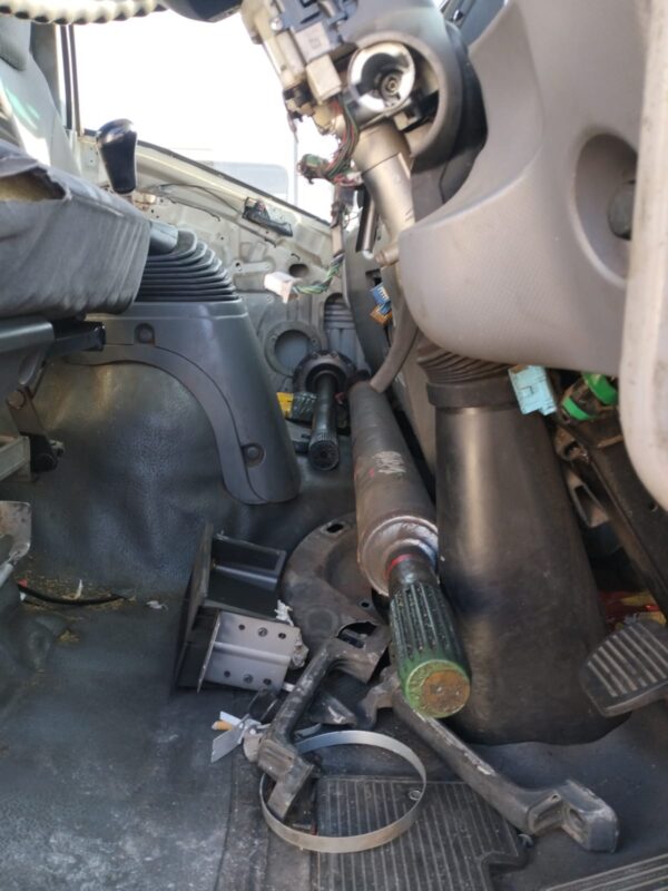 2015 ISUZU FTR 850 - parts