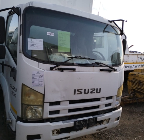 2012 ISUZU NPR 500 - Stripping for parts