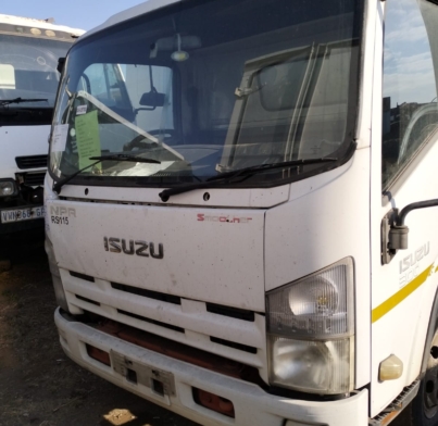 2013 ISUZU NPR 300 - parts