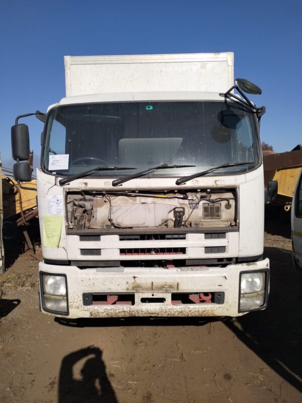 2015 ISUZU FTR 850 - Stripping for parts