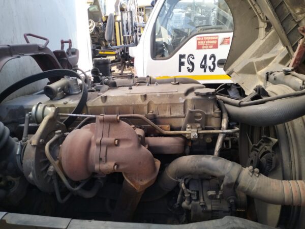 2015 ISUZU FTR 850 - parts