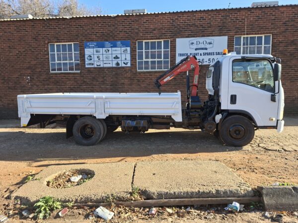 2010 Isuzu NPR400 dropside 4x2 with Palfinger PC2300A crane