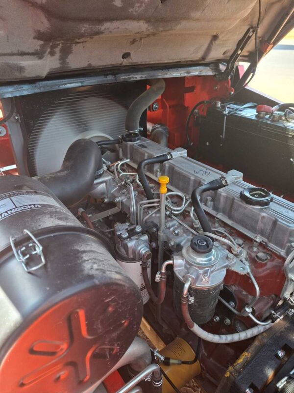 Forklift engine