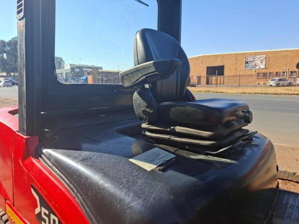 Forklift seat