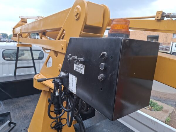 2007 Nissan UD40 Cherry Picker, 12 meter, pto operated, 84103 kms - Image 15